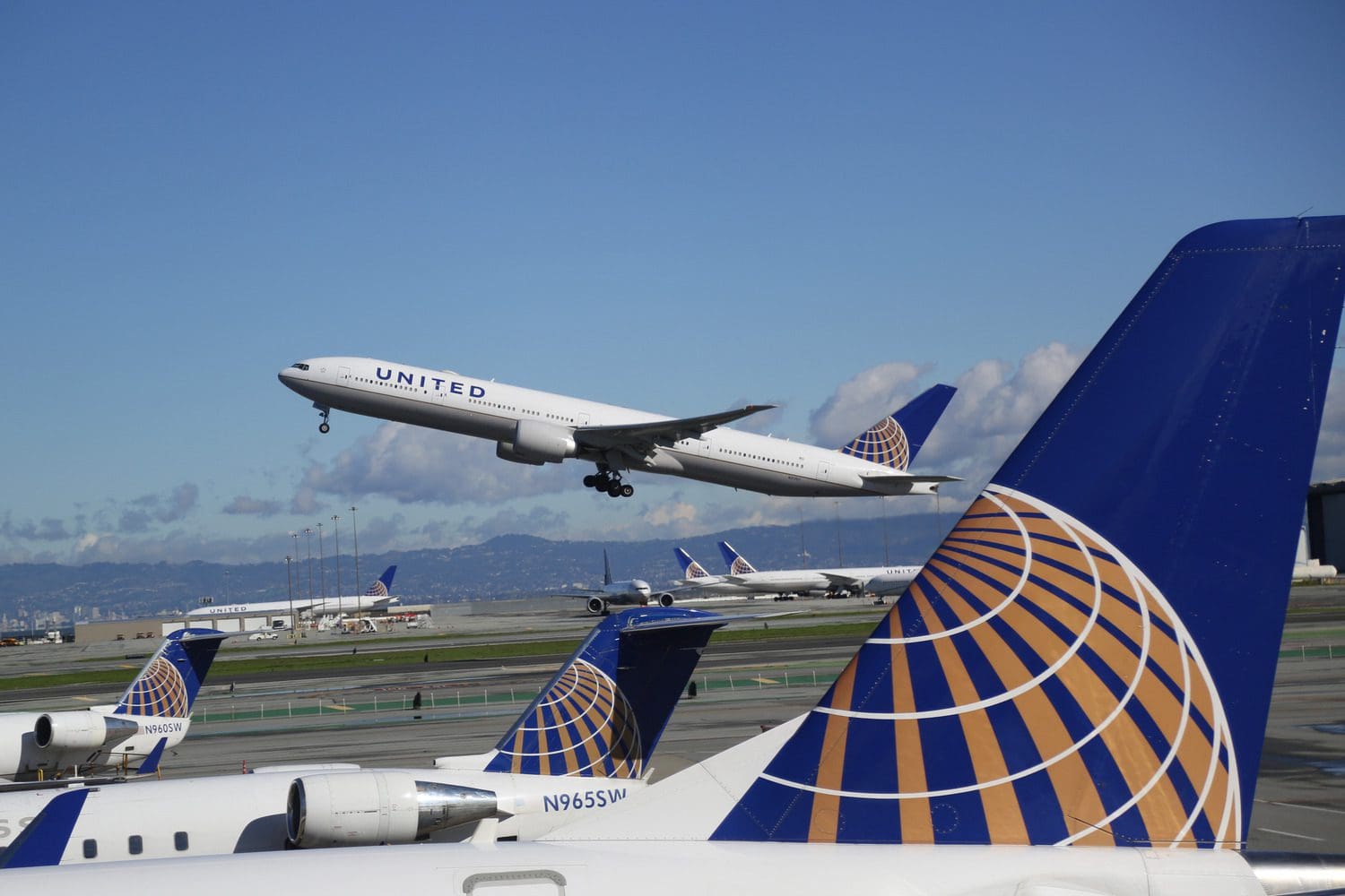 Get 25% back for United Inflight Purchases
